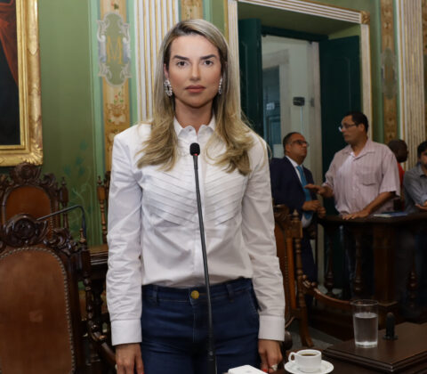 Imagem do post Roberta Caires rebate Marta Rodrigues: “Fake News é esse desgoverno de Jerônimo Rodrigues”