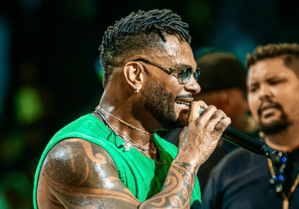 “A Minha História”: Tony Salles faz homenagem às raízes em primeiro carnaval solo