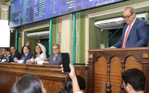 Imagem do post “O intento desta Casa é a melhoria de vida da população”, diz Carlos Muniz
