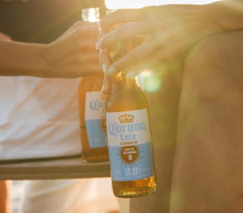 Imagem do post Bateu a sede? Conheça tipos de cerveja que são a cara do verão brasileiro