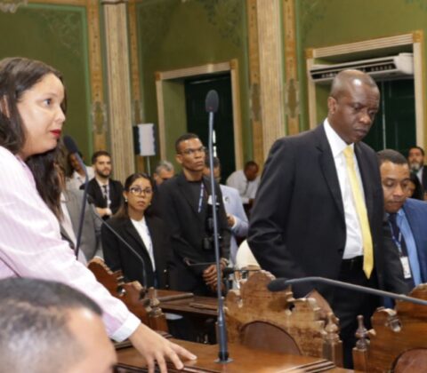 Imagem do post Isabela Sousa cobra entrega do terminal de integração em Campinas de Pirajá