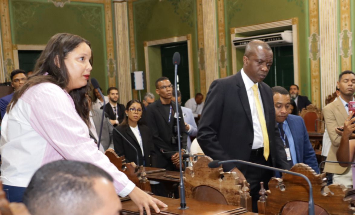 Isabela Sousa cobra entrega do terminal de integração em Campinas de Pirajá