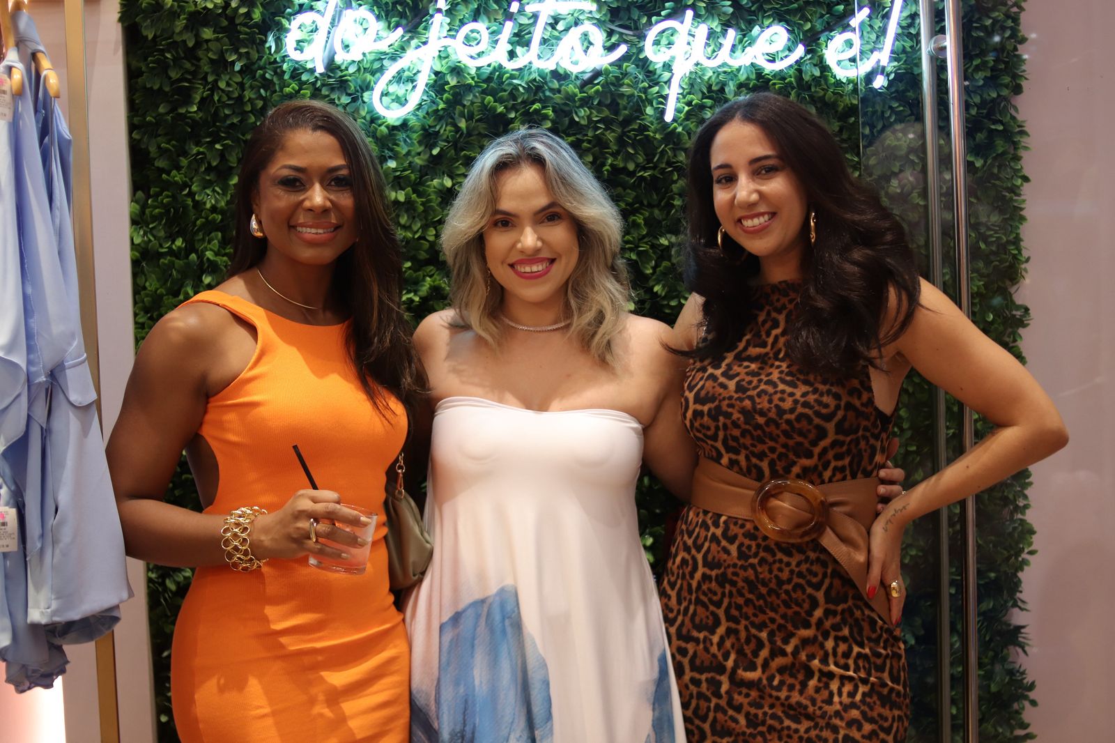 Amora Rosa inaugura nova unidade no Mundo Plaza e fortalece sua presença no varejo de moda em Salvador