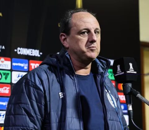 Imagem do post “Nada impede que Danilo possa jogar”, diz Ceni sobre jogo da volta na Libertadores