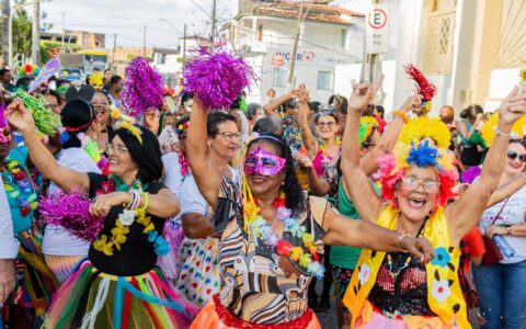 Imagem do post Carnaval de Amargosa 2025: Folia, Alegria e Homenagem a Bililiu