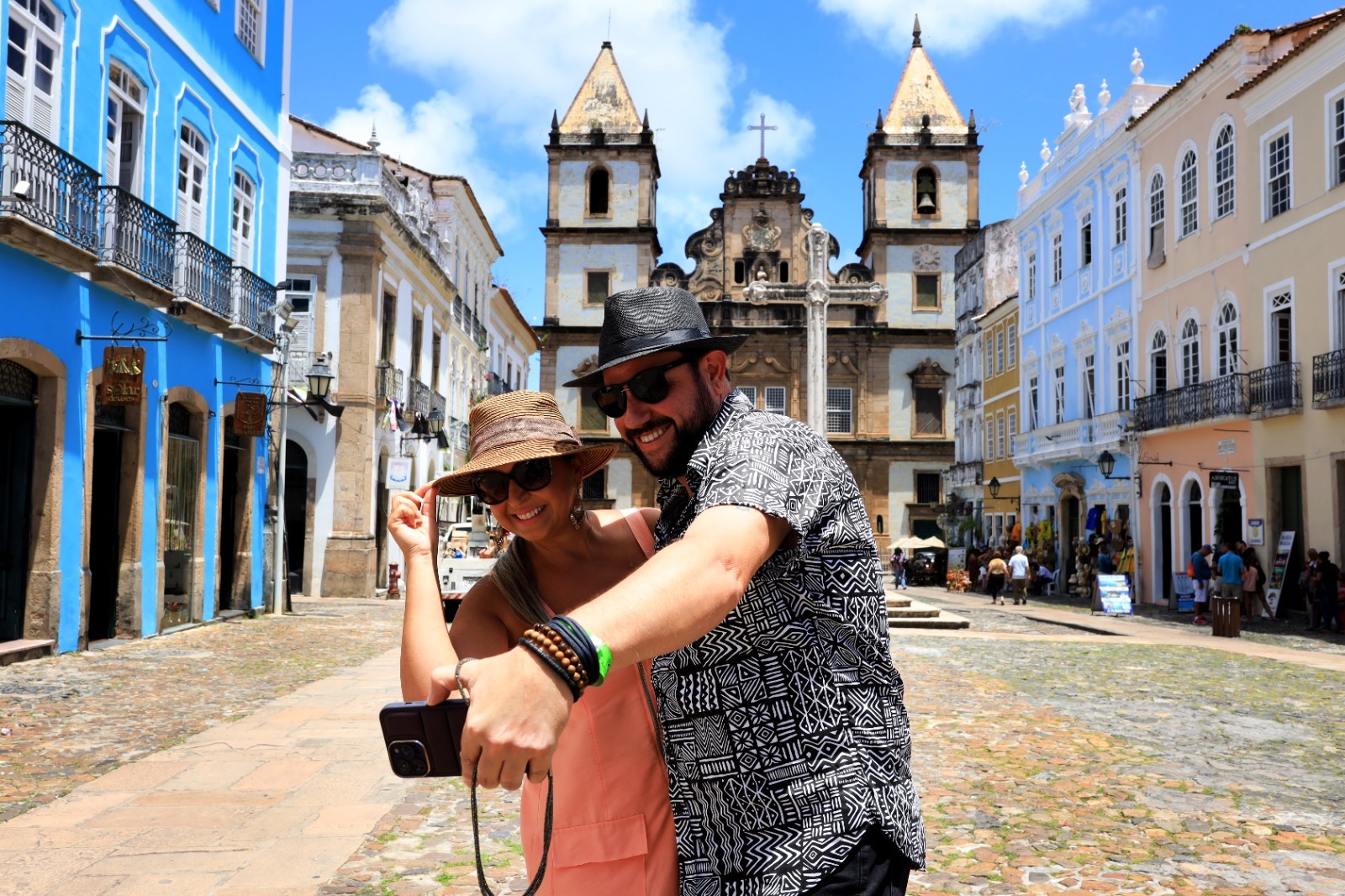Celebrando 40 anos de Axé Music, festa atrai novo recorde de turistas