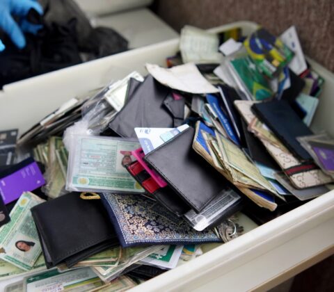 Imagem do post PM da Bahia inicia devolução de documentos perdidos no Carnaval 2025