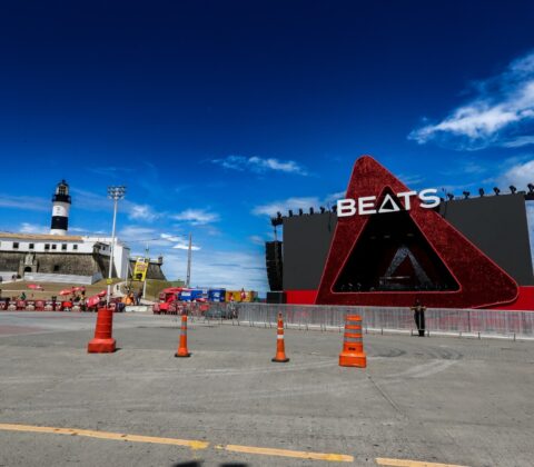 Imagem do post Beats retorna ao Carnaval de Salvador com a Torre Beats, lançamento de Red Mix e parcerias icônicas