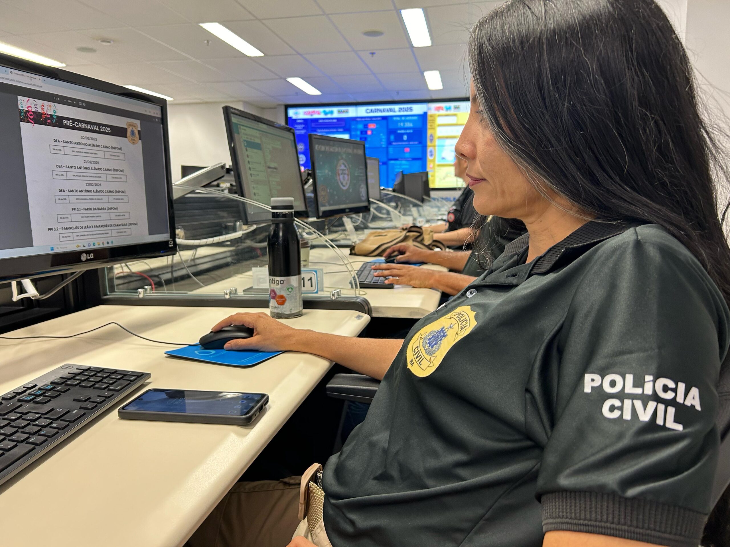 Centro Integrado de Comando e Controle monitora circuitos do Carnaval de Salvador
