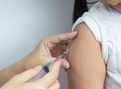 Imagem do post Dia Mundial do Câncer: vacina do HPV também previne doença em homens