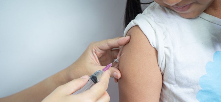 Dia Mundial do Câncer: vacina do HPV também previne doença em homens