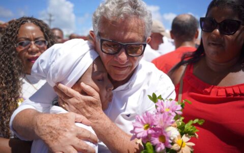 Imagem do post Caetano participa da Lavagem de Jauá e faz apelo para vereadores destravarem orçamento