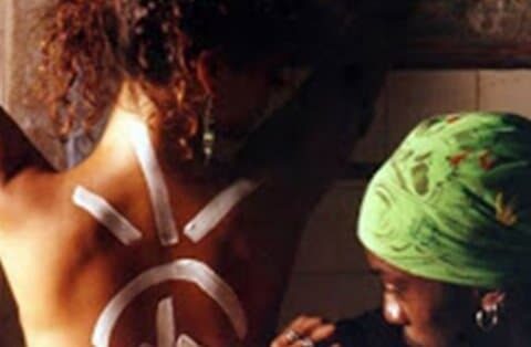 Imagem do post Polícia prende homem na Barra por coagir turistas a pagar por pinturas corporais