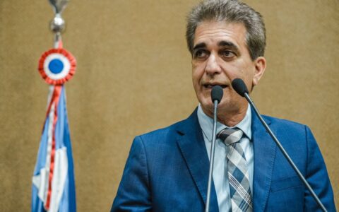 Imagem do post Robinson Almeida critica Bruno Reis e cobra soluções para o transporte público em Salvador