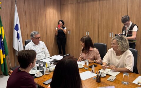 Imagem do post Deputada baiana pressiona governo por piso da Enfermagem