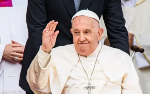 Imagem do post Papa Francisco apresenta melhora gradual e estável, diz Vaticano