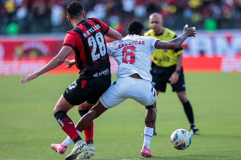 Bahia comunica empréstimo de Caio Roque