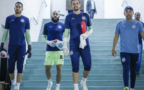 Imagem do post “Não podemos julgar por uma falha”, diz Ceni sobre o goleiro Ronaldo