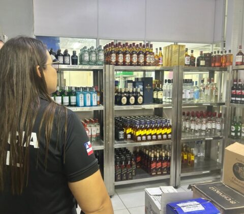 Imagem do post Polícia fiscaliza hotéis para verificar normas de armazenamento de bebidas alcoólicas