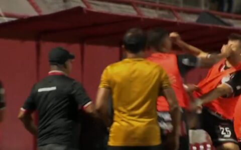 Imagem do post Baianão: confusão generalizada marca intervalo de semifinal de Atlético de Alagoinhas e Vitória