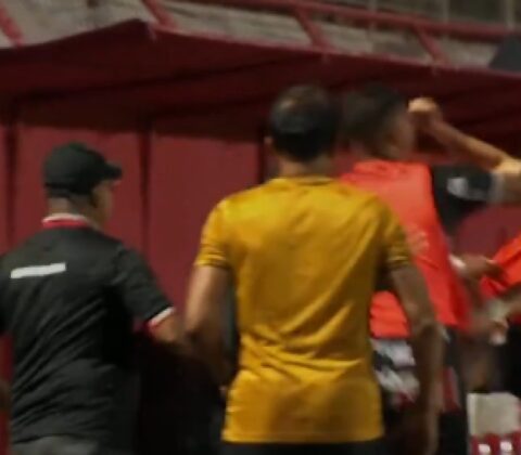 Imagem do post Baianão: confusão generalizada marca intervalo de semifinal de Atlético de Alagoinhas e Vitória