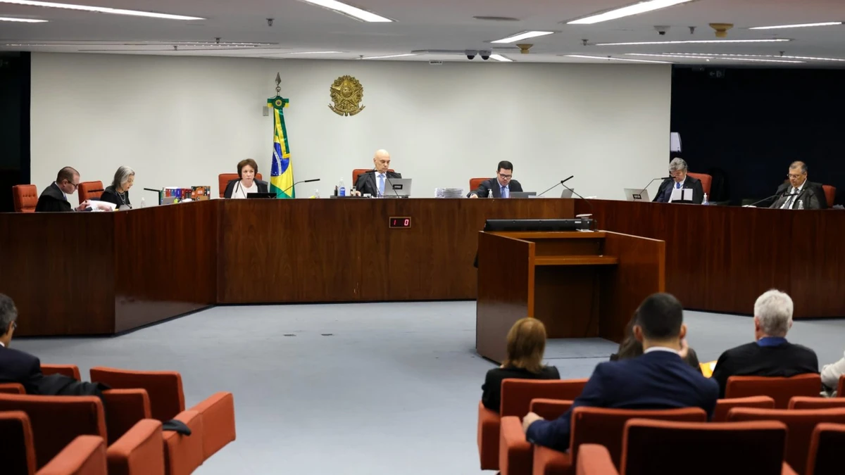 STF forma maioria para tornar réus mais sete por trama golpista