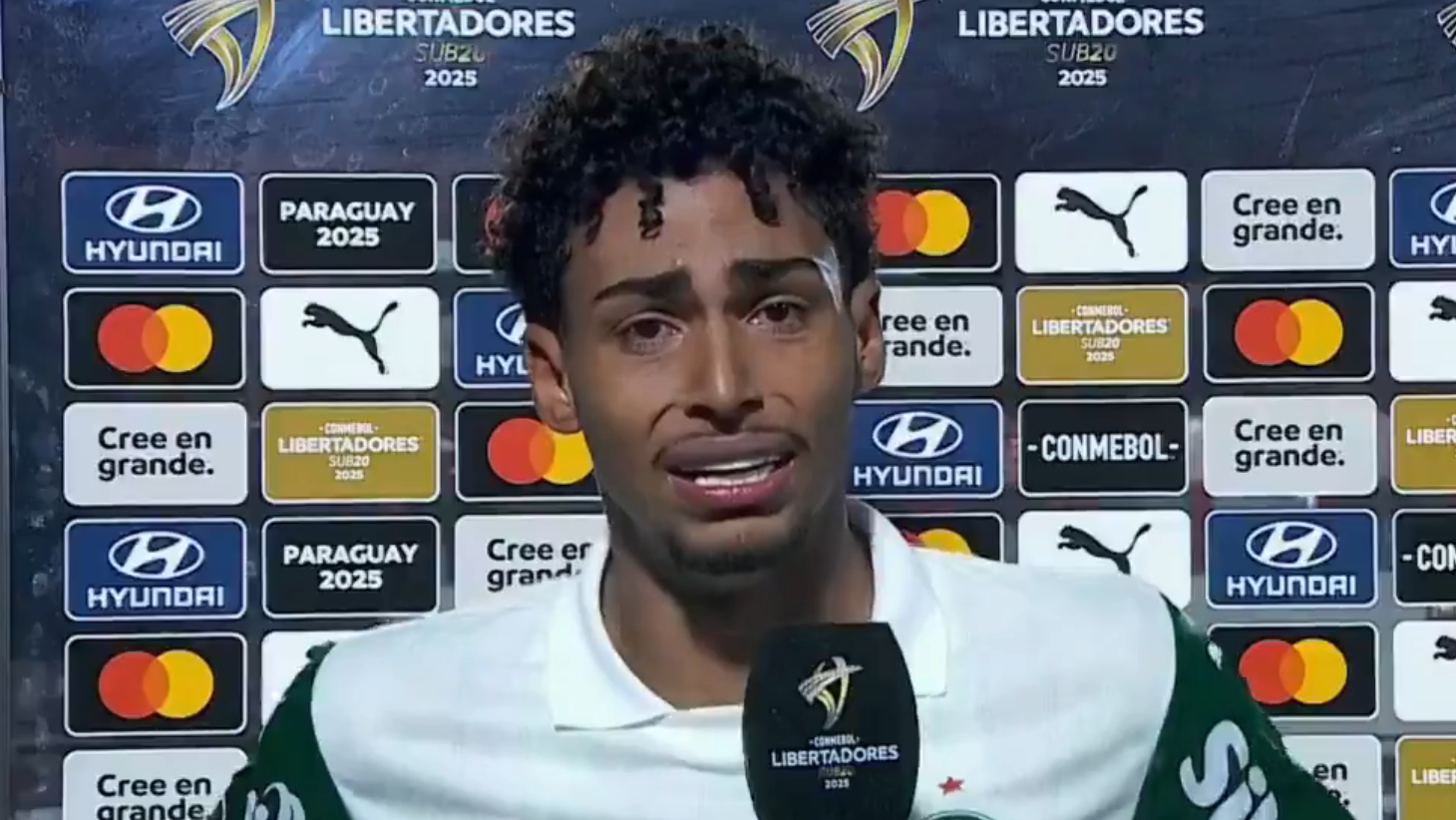 Conmebol impõe punições ao Cerro Porteño após atos racistas contra Luighi