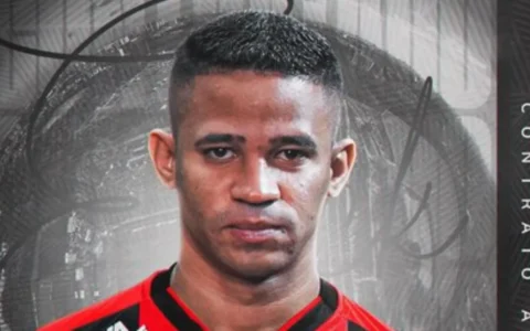 Imagem do post VÍDEO: Vitória anuncia retorno de Erick para a temporada 2025