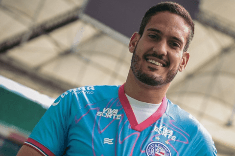 Imagem do post Goleiro Ronaldo é apresentado no Bahia e elogia Rogério Ceni