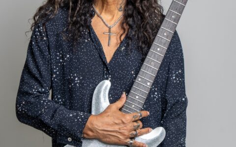 Imagem do post Último dia oficial do Carnaval da Bahia 2025 terá Léo Santana e Luiz Caldas no circuito Dodô