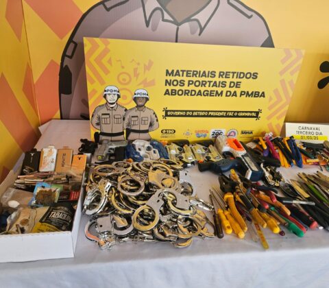Imagem do post PM impede acesso de 962 objetos proibidos aos circuitos no 3º dia de festa