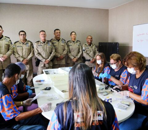 Imagem do post Ouvidoria da Polícia Militar auxilia foliões na recuperação de documentos perdidos nos circuitos do Carnaval