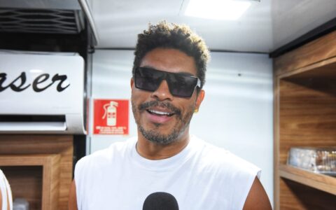 Imagem do post Em trio sem cordas, Timbalada celebra festa democrática no Circuito Osmar