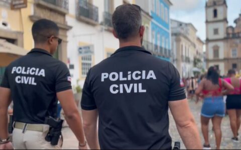Imagem do post Policiais civis cumprem dois mandados de prisão no circuito do Carnaval
