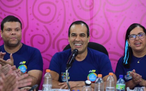 Imagem do post Bruno Reis destaca equilíbrio de público entre circuitos no penúltimo dia de Carnaval e exalta Super Terça no Centro