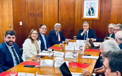 Imagem do post Jerônimo e Rui anunciam acordo para construção do Hospital Regional de Paulo Afonso