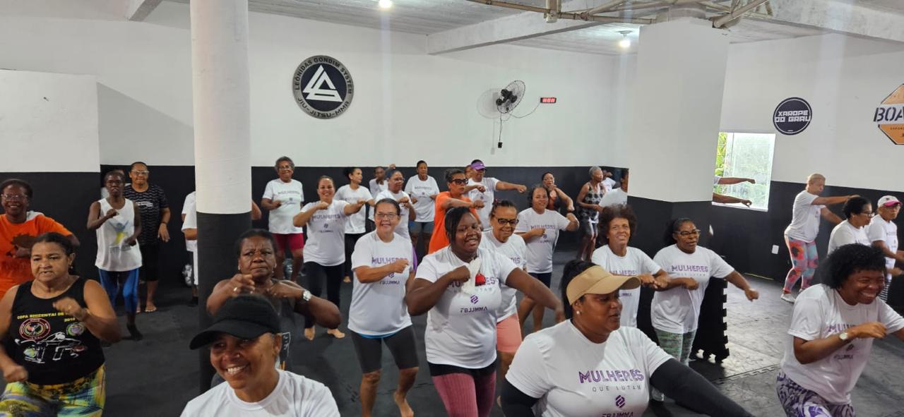 Projeto Mulheres que Lutam inicia aulas de artes marciais em Salvador para mulheres com mais de 45 anos