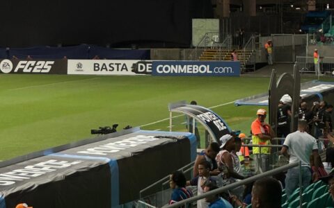 Imagem do post Junção de placas gera ‘protesto’ inusitado na Arena Fonte Nova