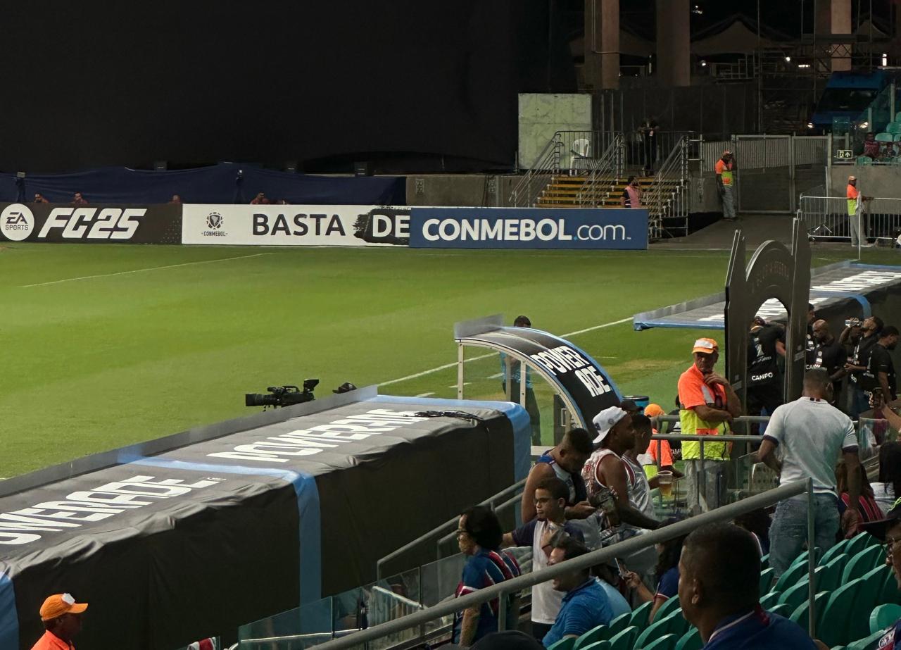 Junção de placas gera ‘protesto’ inusitado na Arena Fonte Nova