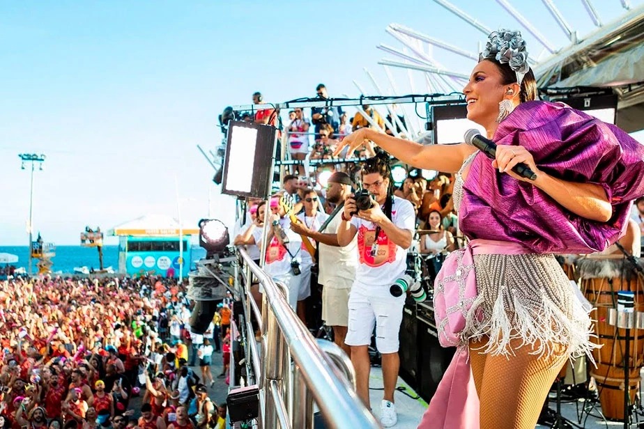 “O Verão Bateu Em Minha Porta”, de Ivete Sangalo, vence Troféu Bahia Folia 2025