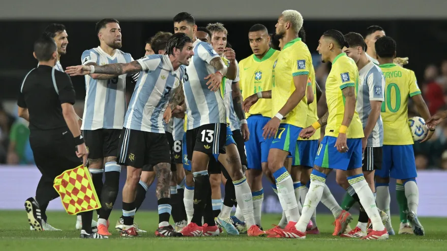 VÍDEO: Ídolo do penta critica a Seleção Brasileira após goleada: “Me sinto envergonhado”