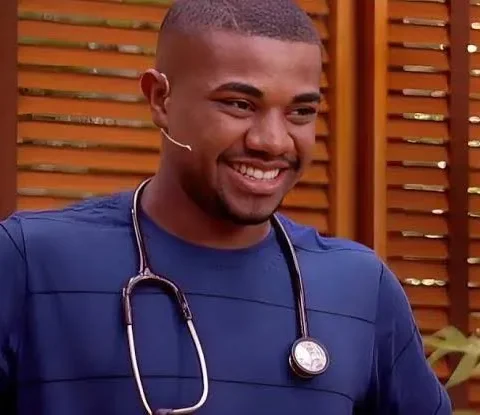 Imagem do post Davi Brito se torna réu por violência psicológica