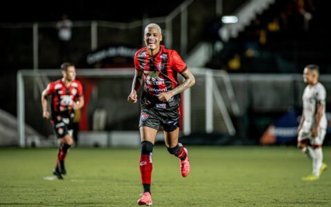 Imagem do post Saiba quanto o Vitória vai receber pela venda do atacante Janderson