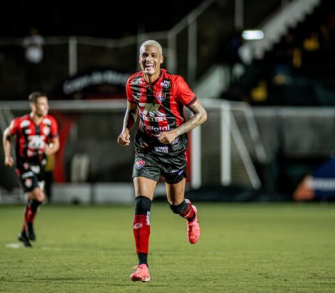 Imagem do post Saiba quanto o Vitória vai receber pela venda do atacante Janderson