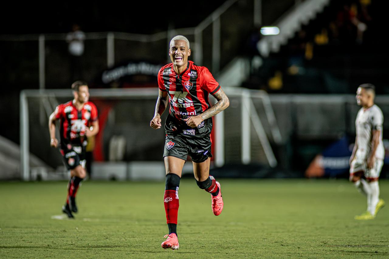 Vitória goleia novamente o Atlético de Alagoinhas e avança à final do Baianão