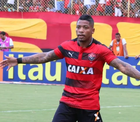 Imagem do post Vitória tenta a contratação do atacante Marinho, diz site