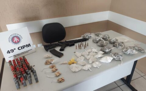 Imagem do post Fuzil e drogas são apreendidos pela PM em São Cristóvão