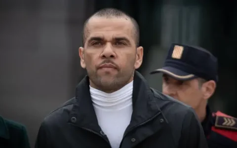 Imagem do post Ministério Público da Catalunha recorrerá ao Supremo Espanhol após anulação da condenação de Daniel Alves por estupro