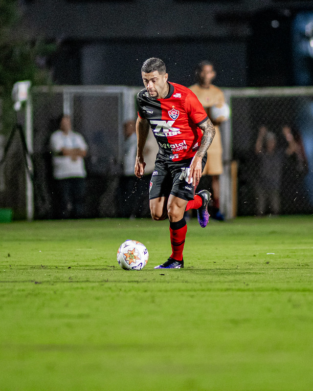 “Tenho dado o meu melhor”, diz Rato após marcar diante do Flamengo