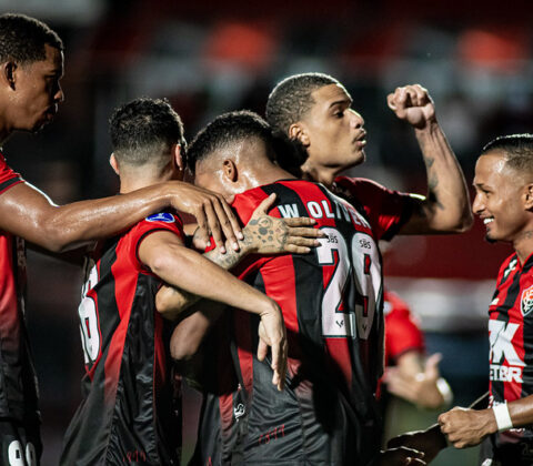 Imagem do post Sem vencer há quase um mês, Vitória enfrenta o Atlético-MG na Série A